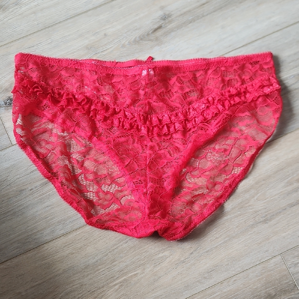 Red Lace Women's Intimate - Picture 2 of 3
